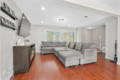 Tiny photo for 1225 Court C Avenue, Hanover Park, IL 60133 (MLS # 12476835)