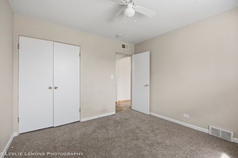 Tiny photo for 10142 S California Avenue, Evergreen Park, IL 60805 (MLS # 12600990)