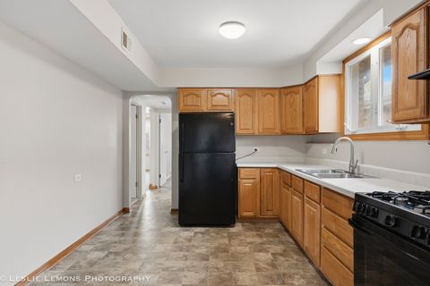 Tiny photo for 10142 S California Avenue, Evergreen Park, IL 60805 (MLS # 12600990)