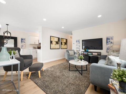 Tiny photo for 823 Cambridge Place #823, Wheeling, IL 60090 (MLS # 12514153)