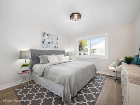 Tiny photo for 823 Cambridge Place #823, Wheeling, IL 60090 (MLS # 12514153)