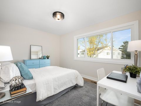 Tiny photo for 823 Cambridge Place #823, Wheeling, IL 60090 (MLS # 12514153)