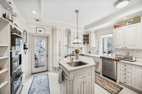 Tiny photo for 163 N Cuyler Avenue, Oak Park, IL 60302 (MLS # 12509528)