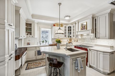 Tiny photo for 163 N Cuyler Avenue, Oak Park, IL 60302 (MLS # 12509528)