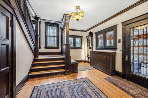 Tiny photo for 163 N Cuyler Avenue, Oak Park, IL 60302 (MLS # 12509528)