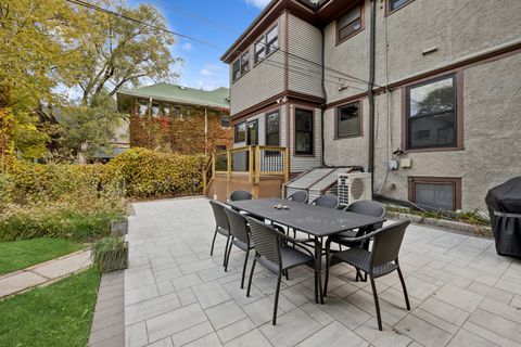 Tiny photo for 163 N Cuyler Avenue, Oak Park, IL 60302 (MLS # 12509528)