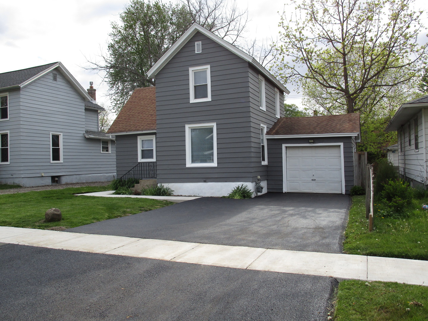 508 N Hart Street