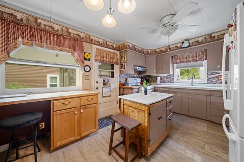 Tiny photo for 406 N 4th Street, Oregon, IL 61061 (MLS # 12637767)