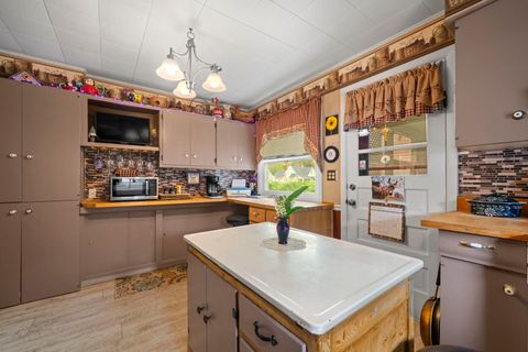 Tiny photo for 406 N 4th Street, Oregon, IL 61061 (MLS # 12637767)