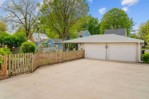 Tiny photo for 406 N 4th Street, Oregon, IL 61061 (MLS # 12637767)