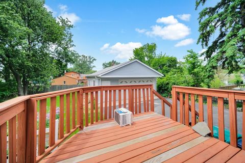 Tiny photo for 622 S Grace Street, Lombard, IL 60148 (MLS # 12609687)