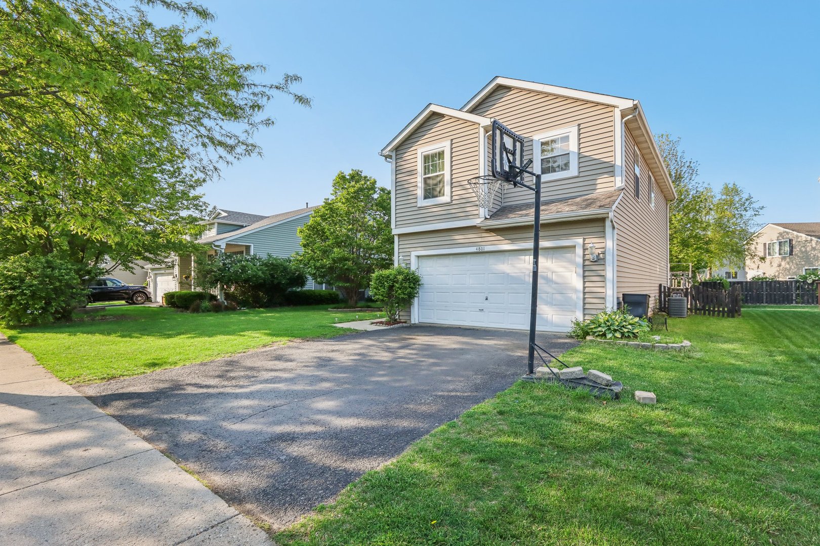 4801 BORDEAUX Drive