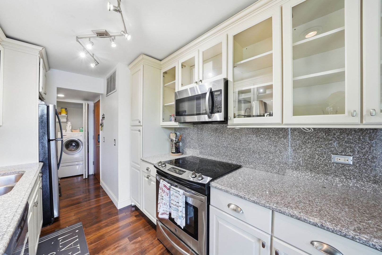 1601 Maple Terrace 108-2B