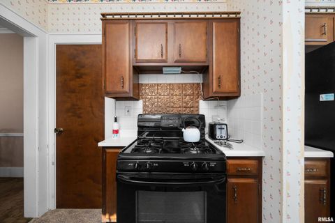 Tiny photo for 2503 30TH Street, Rock Island, IL 61210 (MLS # QC4269861)