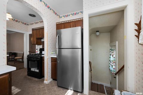 Tiny photo for 2503 30TH Street, Rock Island, IL 61210 (MLS # QC4269861)