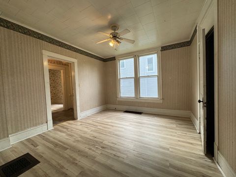 Tiny photo for 734 W Henry Street, Pontiac, IL 61764 (MLS # 12466336)