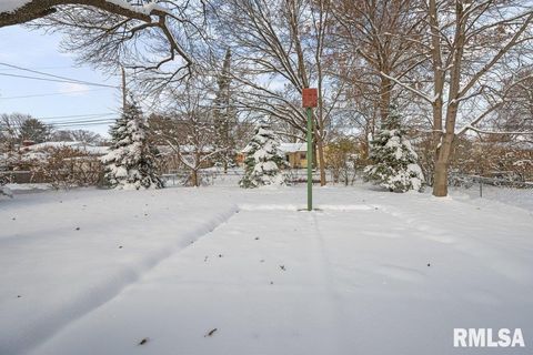 Tiny photo for 2618 ELM Street, Davenport, IA 52803 (MLS # QC4269819)