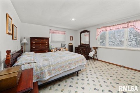 Tiny photo for 2618 ELM Street, Davenport, IA 52803 (MLS # QC4269819)