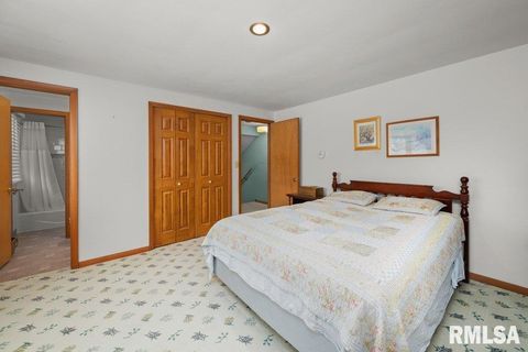 Tiny photo for 2618 ELM Street, Davenport, IA 52803 (MLS # QC4269819)