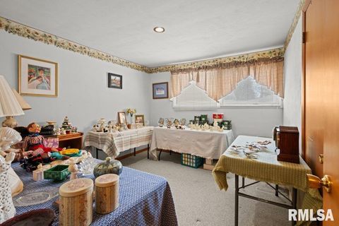 Tiny photo for 2618 ELM Street, Davenport, IA 52803 (MLS # QC4269819)