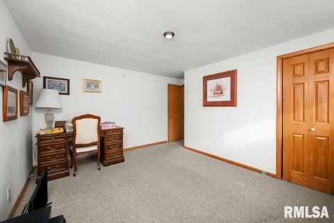 Tiny photo for 2618 ELM Street, Davenport, IA 52803 (MLS # QC4269819)
