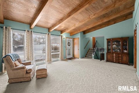 Tiny photo for 2618 ELM Street, Davenport, IA 52803 (MLS # QC4269819)