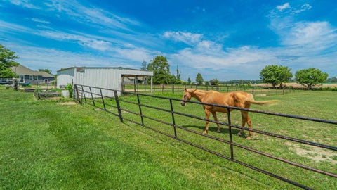 Tiny photo for 231 W 500 N, Valparaiso, IN 46385 (MLS # 12644859)