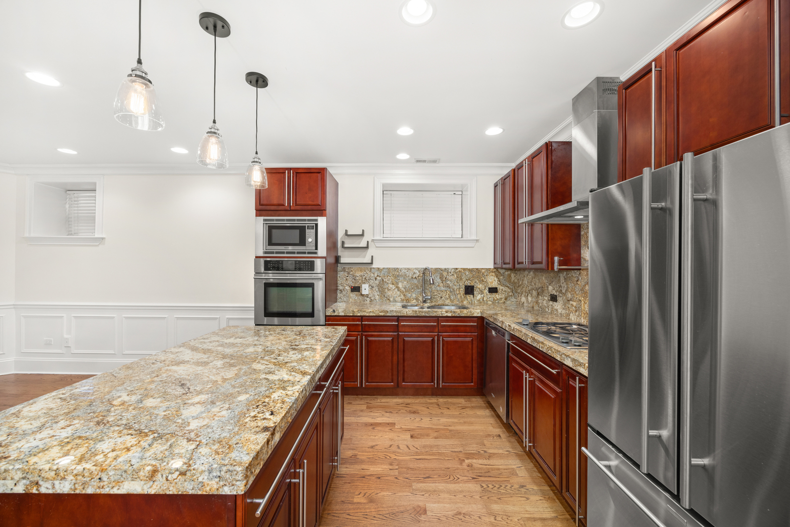 842 W Belle Plaine Avenue GW