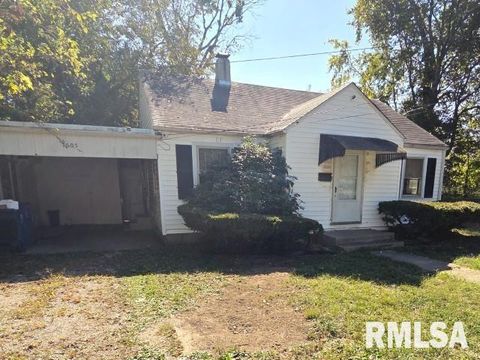 Tiny photo for 1605 LAMAR Avenue, Mt Vernon, IL 62864 (MLS # EB458596)