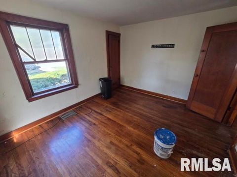 Tiny photo for 1605 LAMAR Avenue, Mt Vernon, IL 62864 (MLS # EB458596)