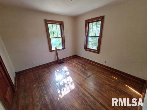 Tiny photo for 1605 LAMAR Avenue, Mt Vernon, IL 62864 (MLS # EB458596)