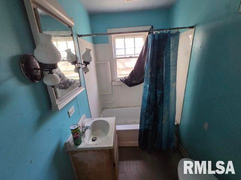 Tiny photo for 1605 LAMAR Avenue, Mt Vernon, IL 62864 (MLS # EB458596)