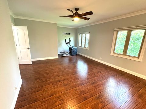 Tiny photo for 1009 Arbor Court, Mount Prospect, IL 60056 (MLS # 12586696)