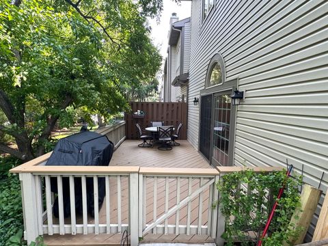 Tiny photo for 1009 Arbor Court, Mount Prospect, IL 60056 (MLS # 12586696)