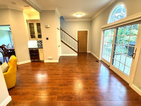 Tiny photo for 1009 Arbor Court, Mount Prospect, IL 60056 (MLS # 12586696)