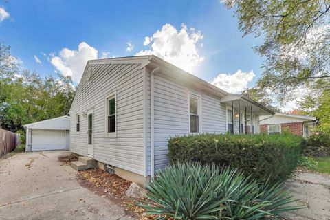 Tiny photo for 221 HEINE Avenue, Elgin, IL 60123 (MLS # 12539598)