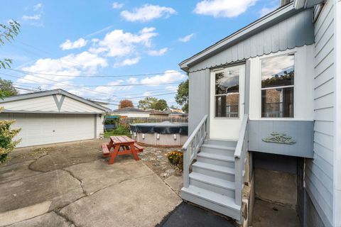 Tiny photo for 9146 S Spaulding Avenue, Evergreen Park, IL 60805 (MLS # 12500921)