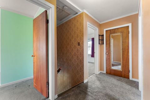 Tiny photo for 9146 S Spaulding Avenue, Evergreen Park, IL 60805 (MLS # 12500921)