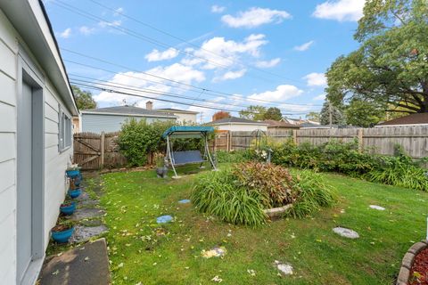 Tiny photo for 9146 S Spaulding Avenue, Evergreen Park, IL 60805 (MLS # 12500921)