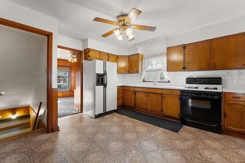 Tiny photo for 9146 S Spaulding Avenue, Evergreen Park, IL 60805 (MLS # 12500921)