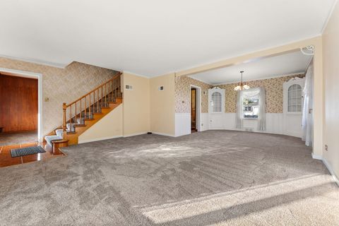 Tiny photo for 9146 S Spaulding Avenue, Evergreen Park, IL 60805 (MLS # 12500921)