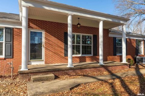 Tiny photo for 203 Fairway Vista Road, Murphysbor, IL 62966 (MLS # EB460706)