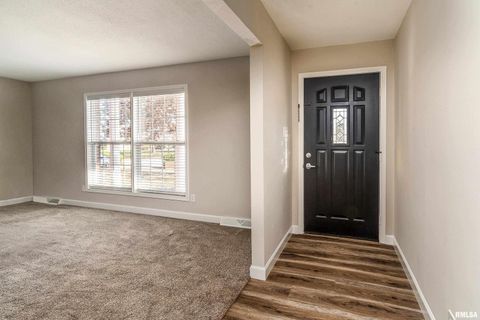 Tiny photo for 203 Fairway Vista Road, Murphysbor, IL 62966 (MLS # EB460706)