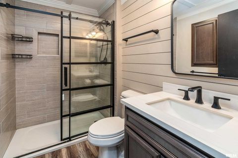 Tiny photo for 203 Fairway Vista Road, Murphysbor, IL 62966 (MLS # EB460706)