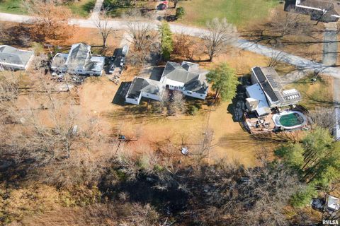 Tiny photo for 203 Fairway Vista Road, Murphysbor, IL 62966 (MLS # EB460706)