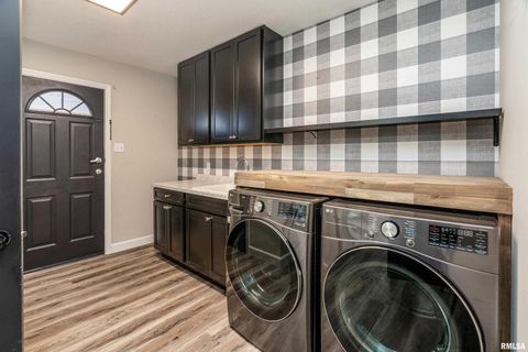 Tiny photo for 203 Fairway Vista Road, Murphysbor, IL 62966 (MLS # EB460706)