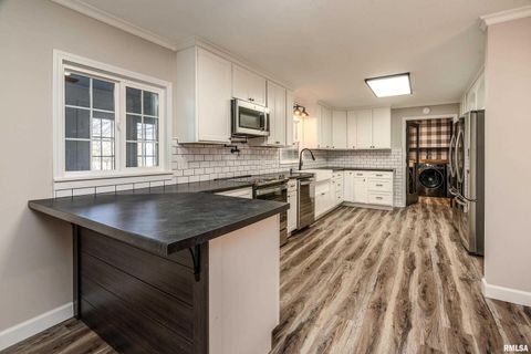 Tiny photo for 203 Fairway Vista Road, Murphysbor, IL 62966 (MLS # EB460706)