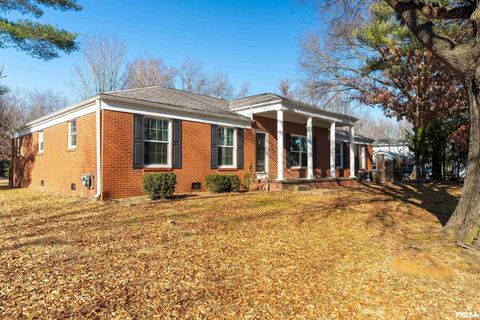 Tiny photo for 203 Fairway Vista Road, Murphysbor, IL 62966 (MLS # EB460706)