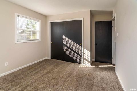 Tiny photo for 203 Fairway Vista Road, Murphysbor, IL 62966 (MLS # EB460706)