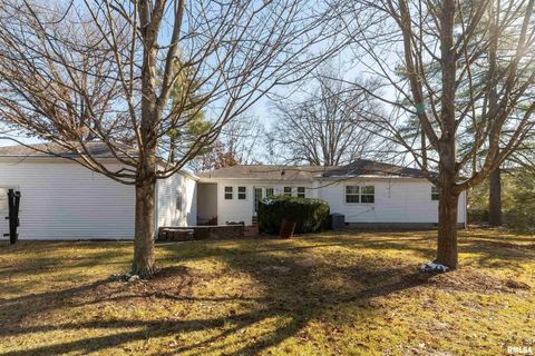 Tiny photo for 203 Fairway Vista Road, Murphysbor, IL 62966 (MLS # EB460706)